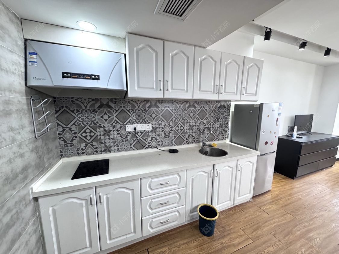 常州亚泰财富中心在租房源室内图_小牛看房