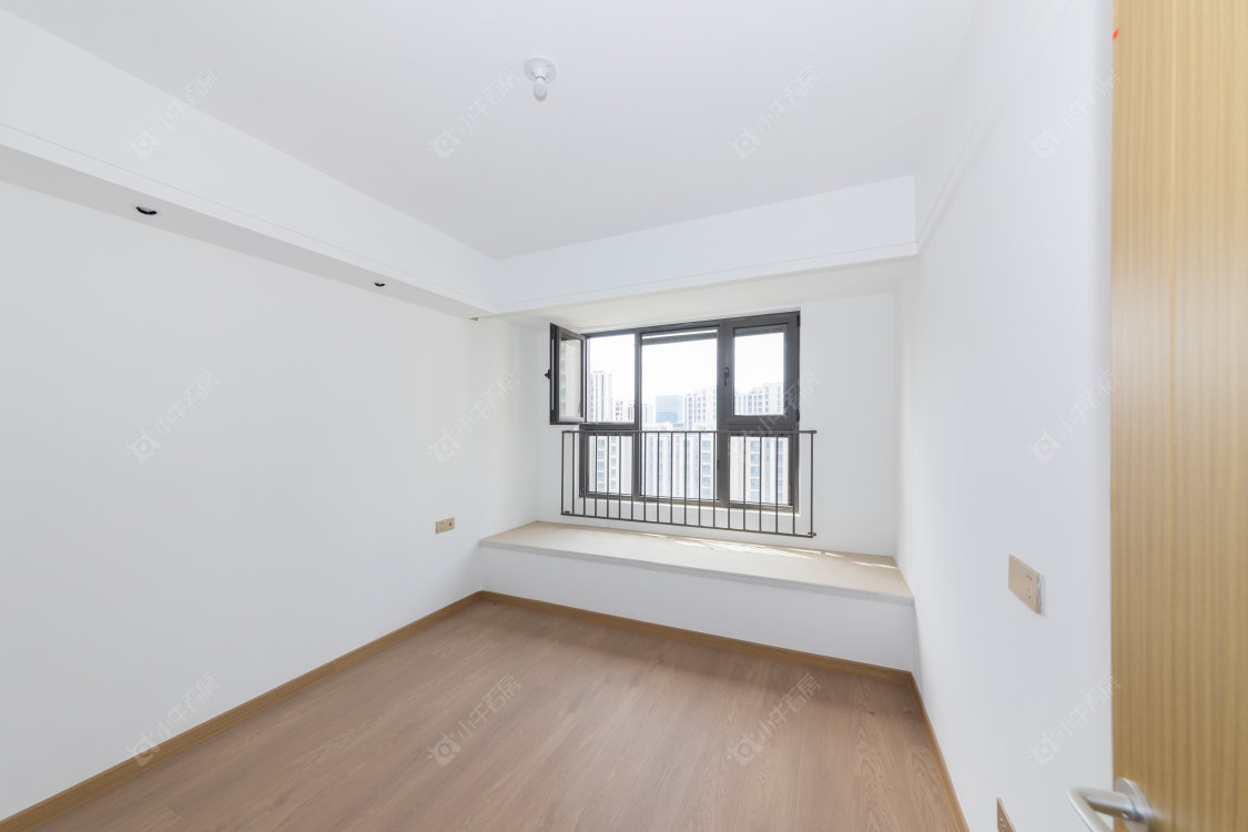 常州绿地香港名墩道在售二手房源室内图_小牛看房