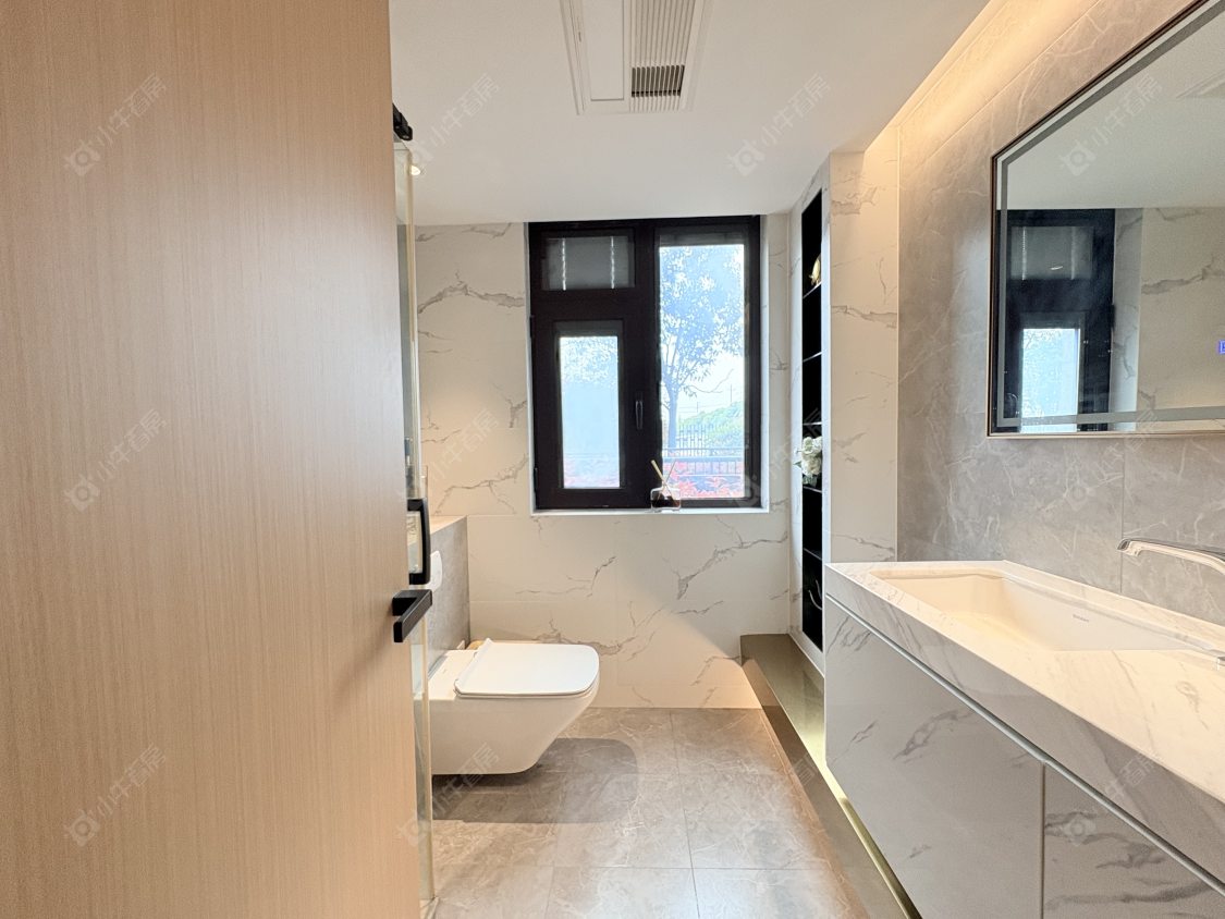 丹阳珑蟠里在售二手房源室内图_小牛看房