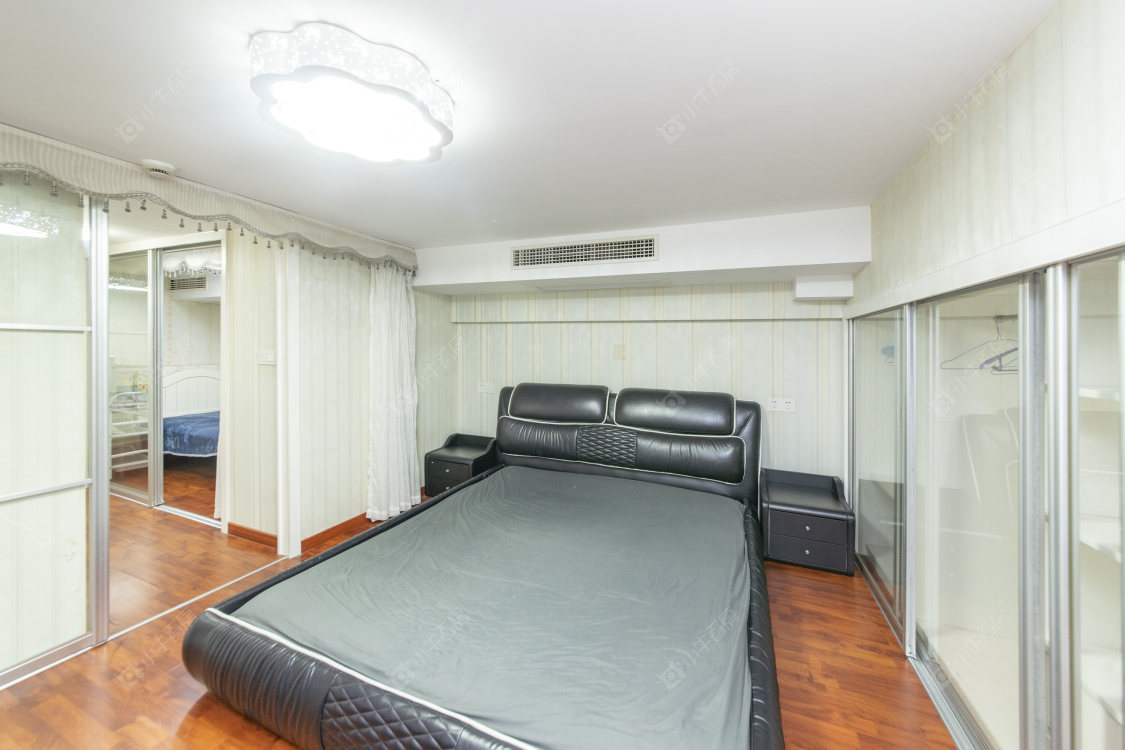 常州吾悦广场金苹果公寓在售二手房源室内图_小牛看房