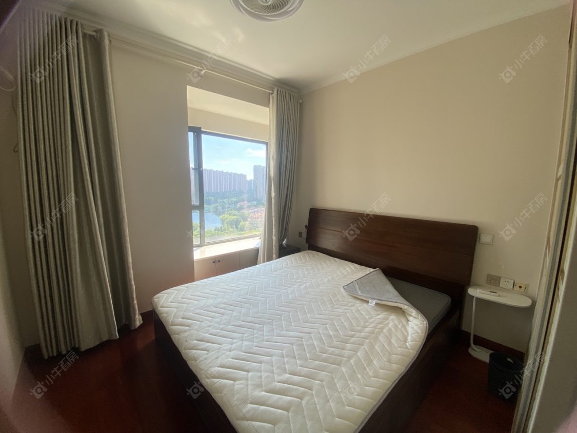 常州世茂香槟湖二期在租房源室内图_小牛看房