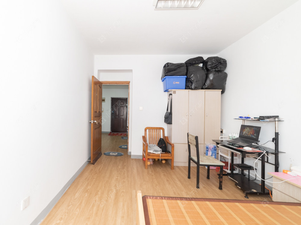 常州滨江明珠城东区在售二手房源室内图_小牛看房