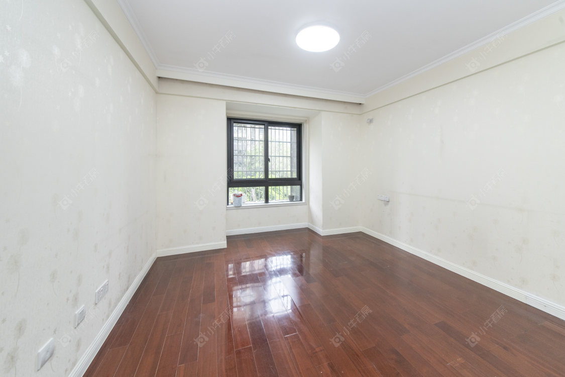 常州绿地峰云汇在售二手房源室内图_小牛看房