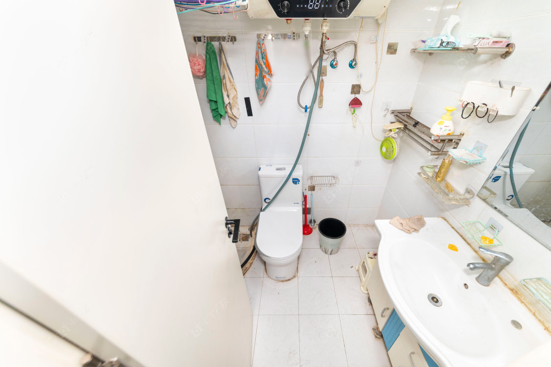 常州亚泰财富中心在售二手房源室内图_小牛看房