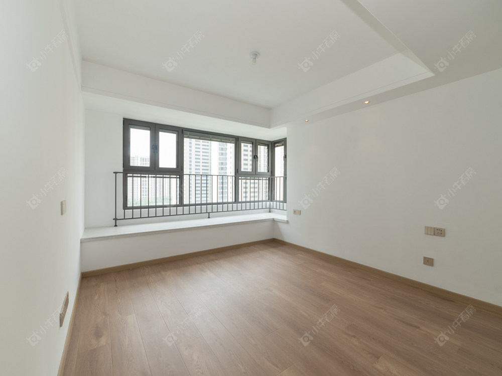 常州绿地香港名墩道在售二手房源室内图_小牛看房