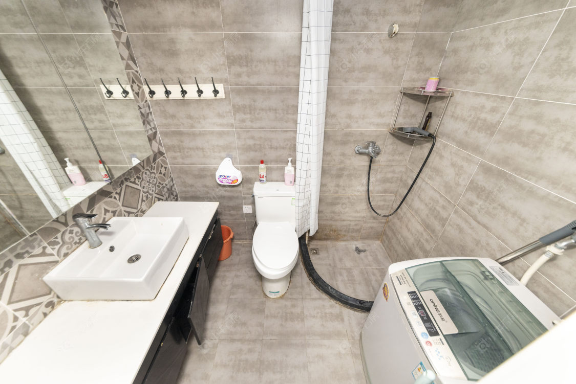 常州亚泰财富中心在售二手房源室内图_小牛看房