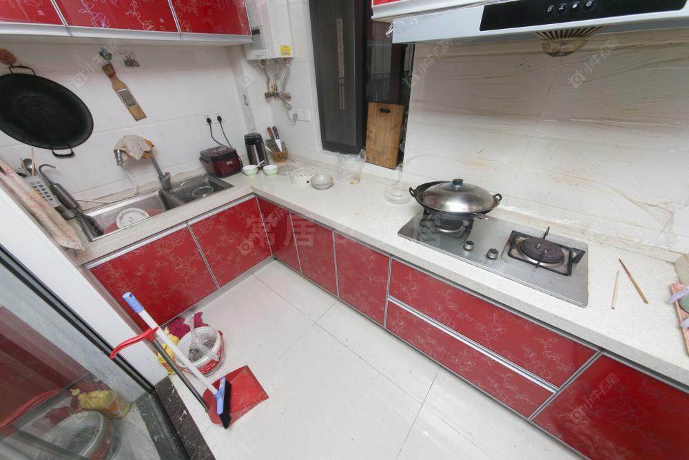 常州世茂香槟湖四期3室2厅1卫在售二手房房源图片