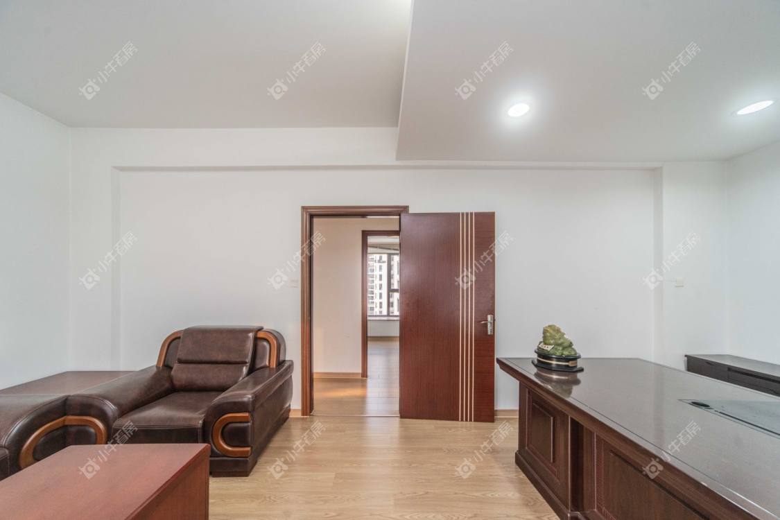 常州世茂香槟湖一期4室2厅2卫出租房源图片