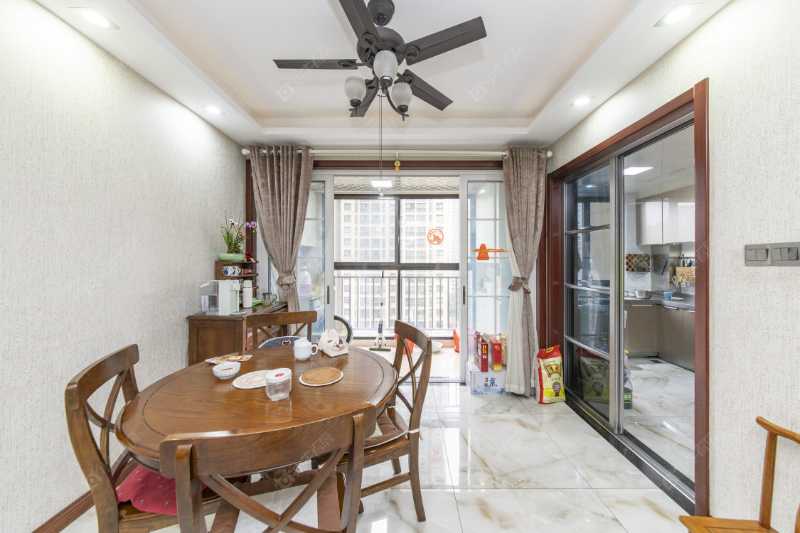 常州吾悦广场北区在售二手房源室内图_小牛看房