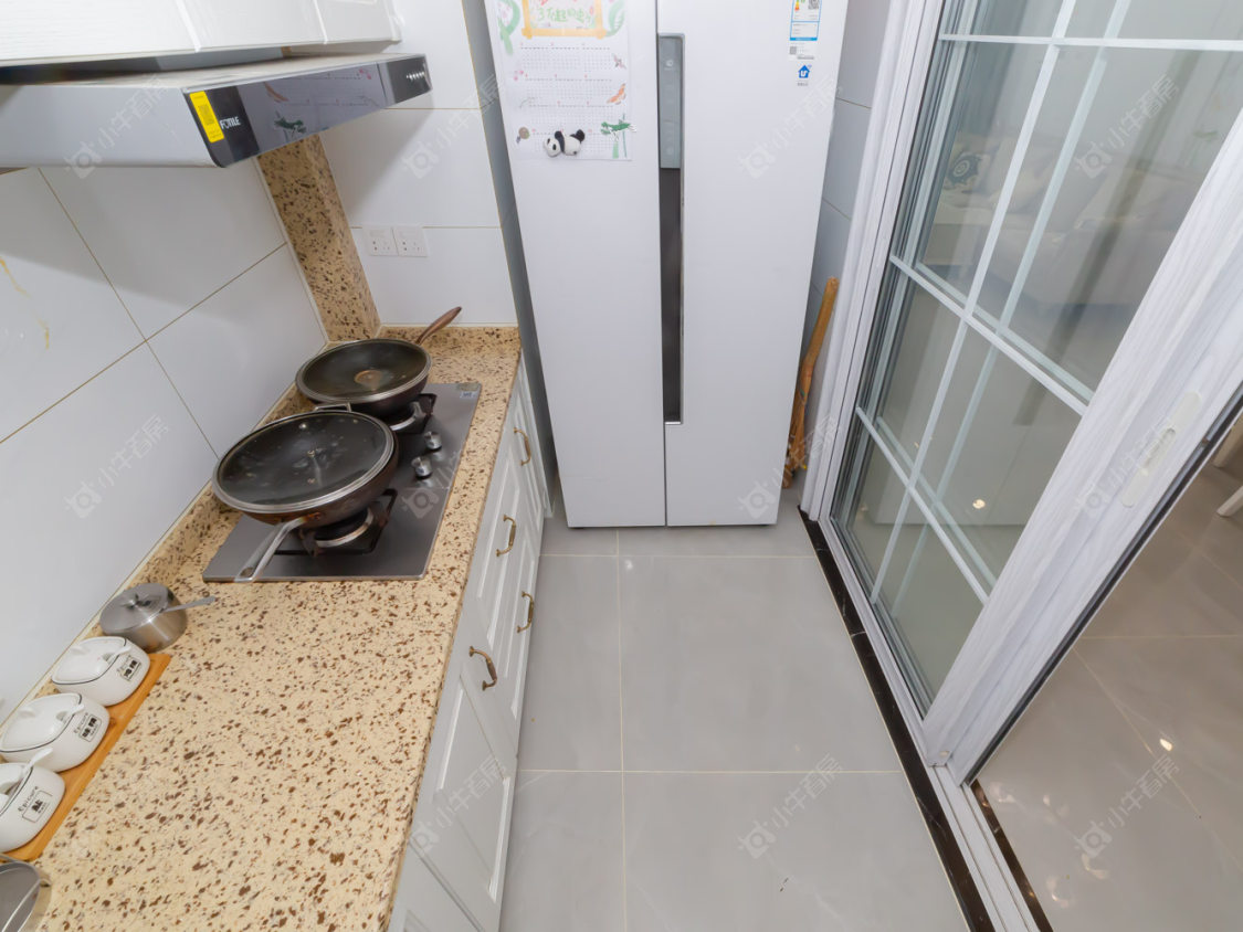 常州世茂香槟湖四期在售二手房源室内图_小牛看房