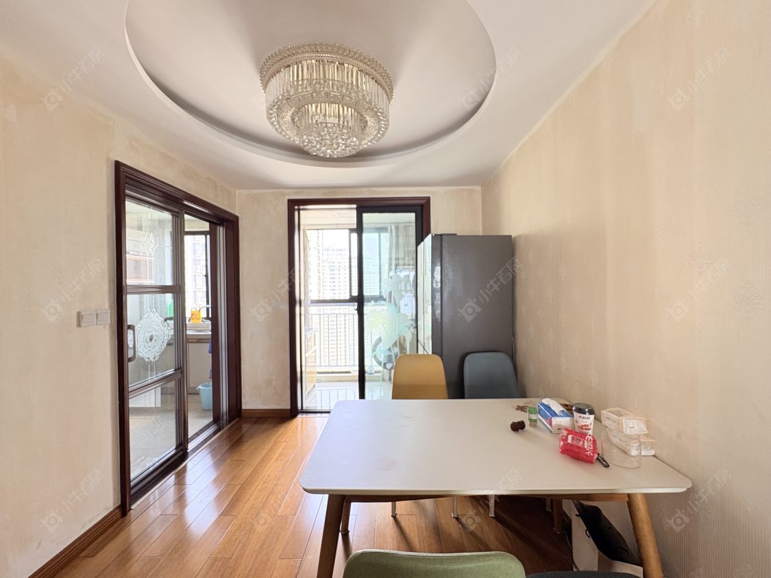 丹阳信达香堤国际在售二手房源室内图_小牛看房