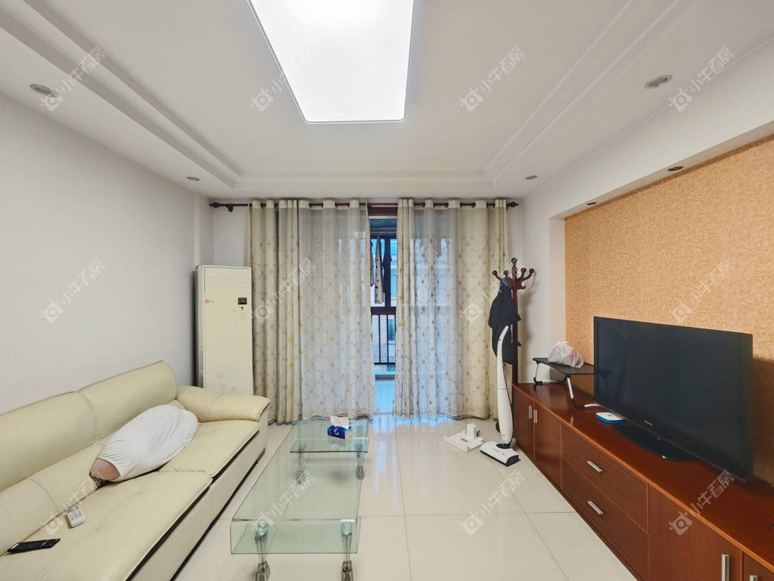 丹阳世纪豪都在租房源室内图_小牛看房