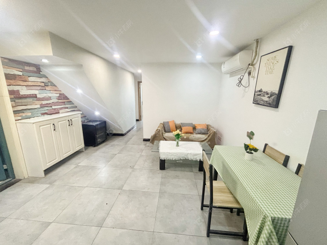 常州亚泰财富中心在租房源室内图_小牛看房