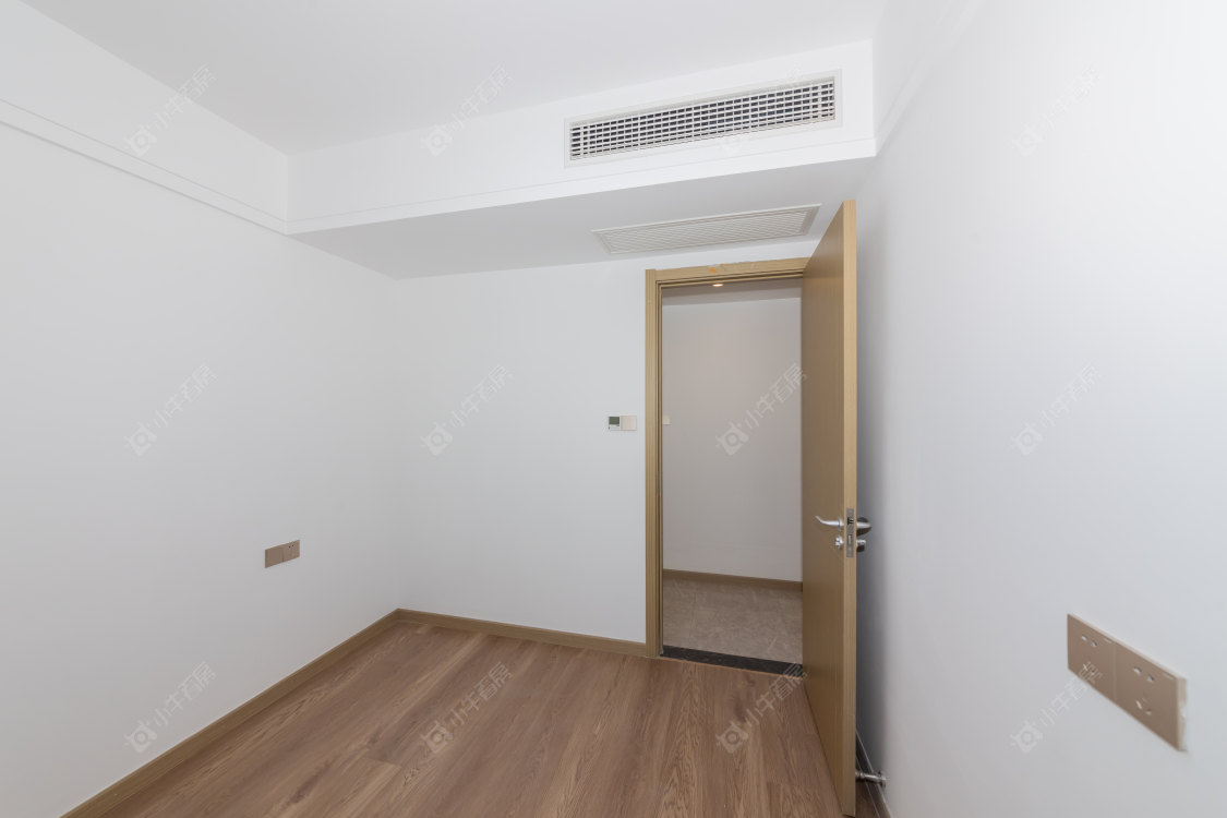 常州绿地香港名墩道在售二手房房源室内图_小牛看房