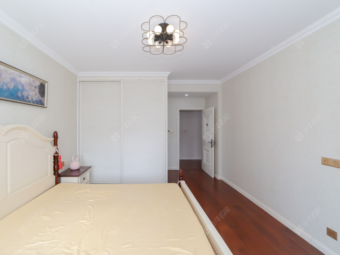 常州世茂香槟湖二期在售二手房源室内图_小牛看房