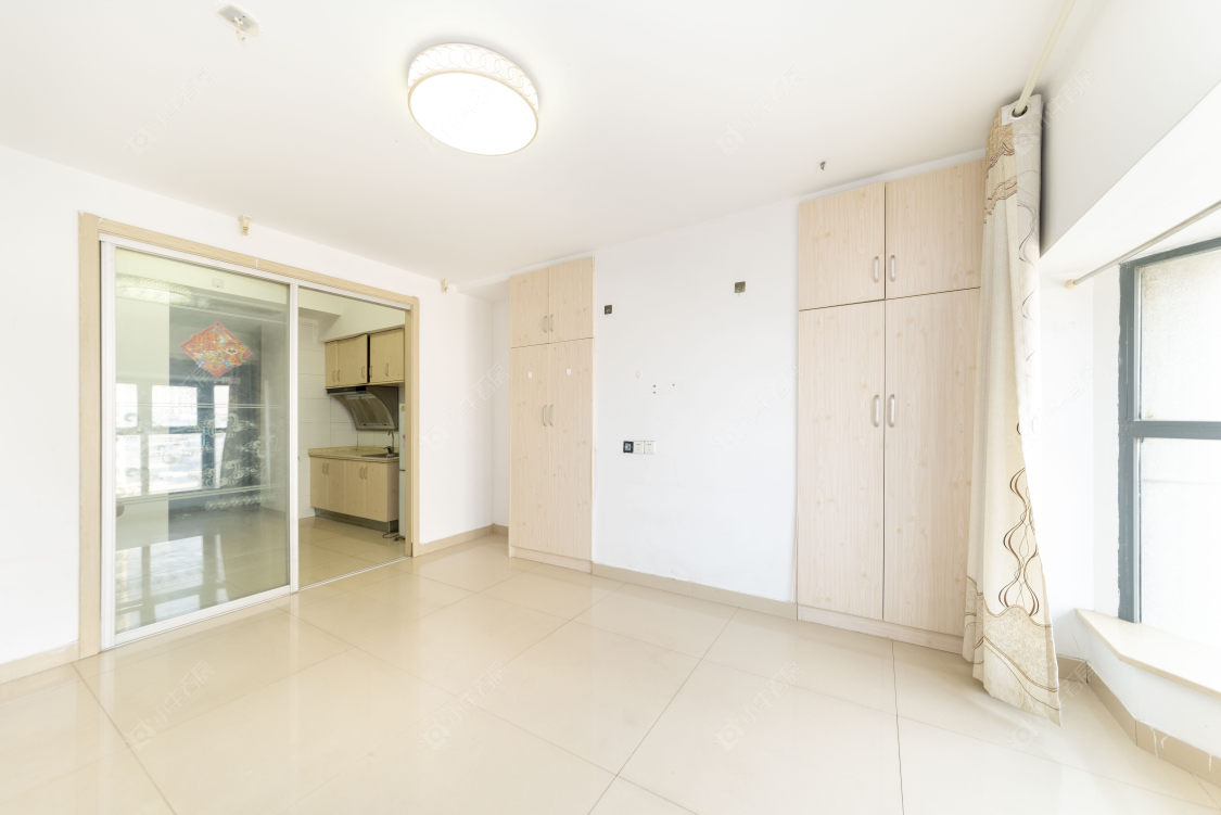 常州亚泰财富中心在售二手房源室内图_小牛看房