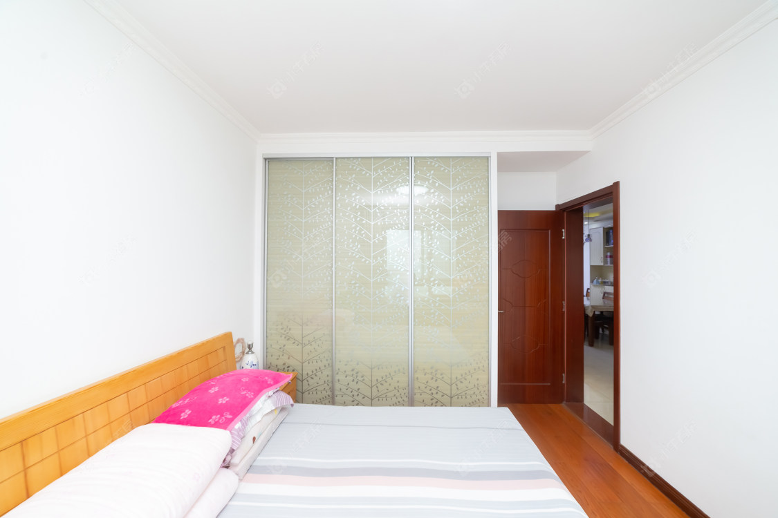 常州绿地世纪城三期在售二手房源室内图_小牛看房