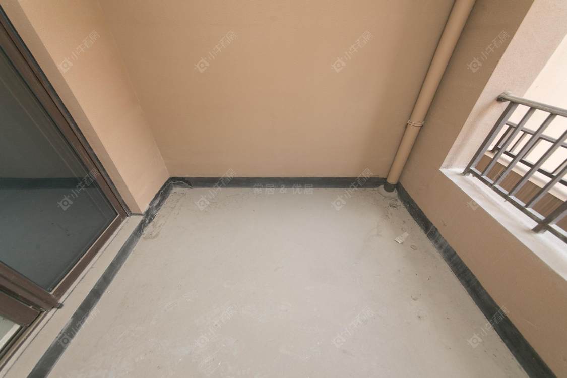 常州世茂香槟湖三期在售二手房源室内图_小牛看房