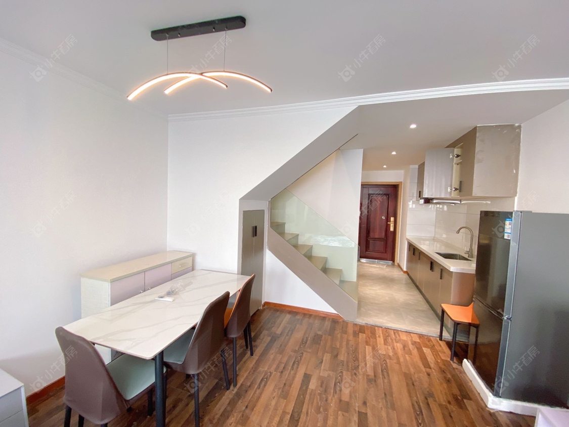 常州亚泰财富中心在租房源室内图_小牛看房