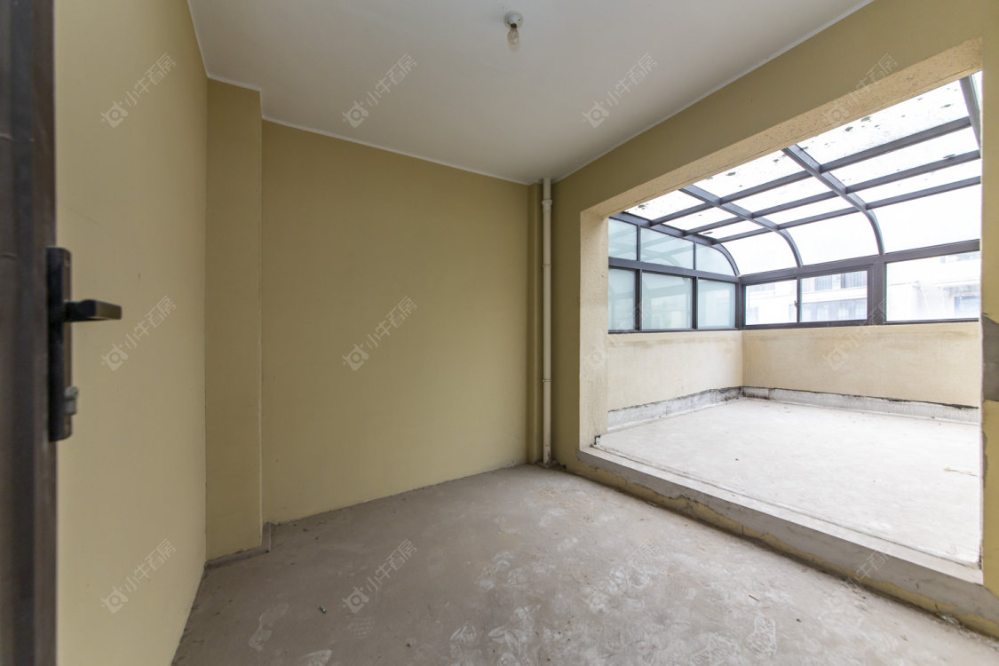 绿地香奈别墅区房源室内图 常州绿地香奈别墅区在售二手房源室内图_小牛看房