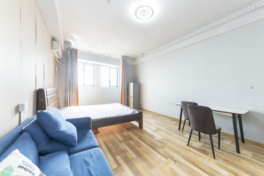 常州亚泰财富中心在售二手房源室内图_小牛看房