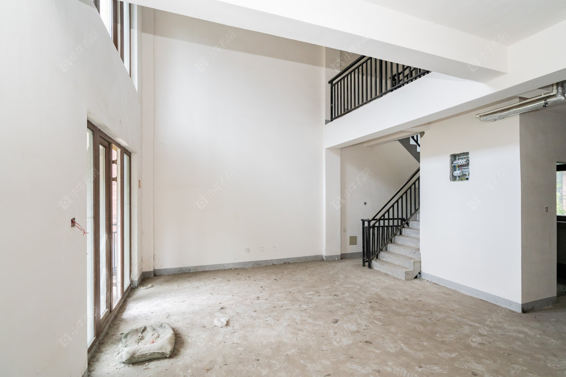 常州高成天鹅湖别墅区在售二手房源室内图_小牛看房