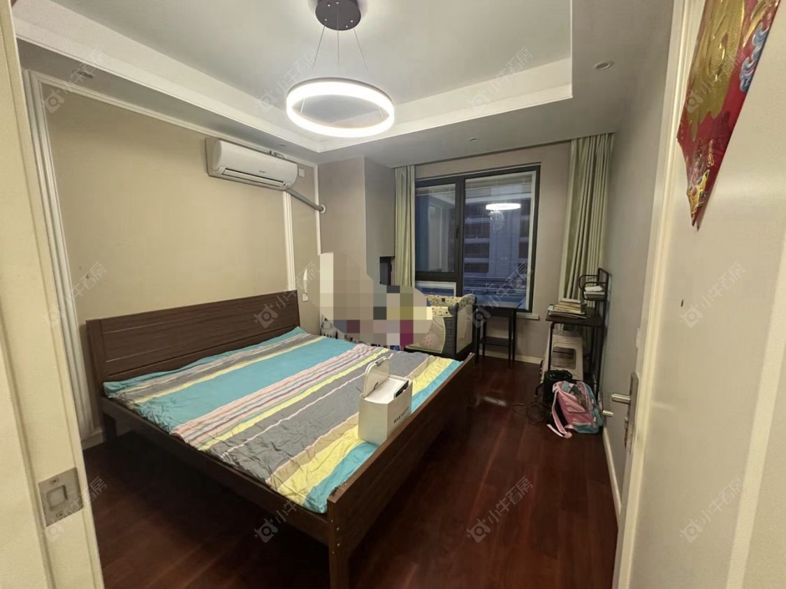 常州世茂香槟湖五期在租房源室内图_小牛看房