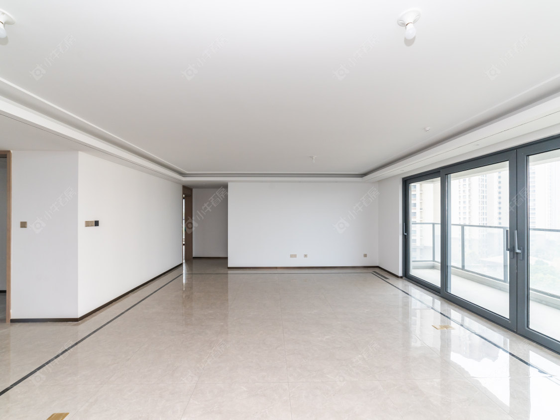 常州嘉宏天际4室2厅3卫在售二手房房源图片