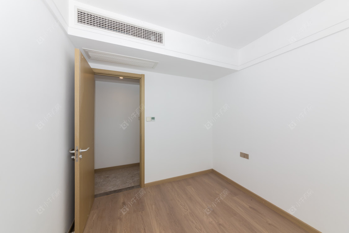 常州绿地香港名墩道在售二手房源室内图_小牛看房