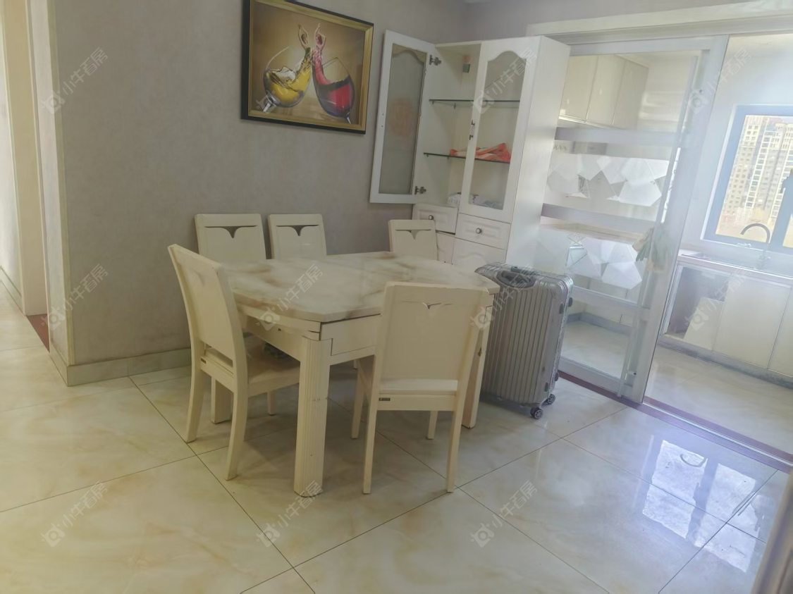 常州世茂香槟湖二期在租房源室内图_小牛看房