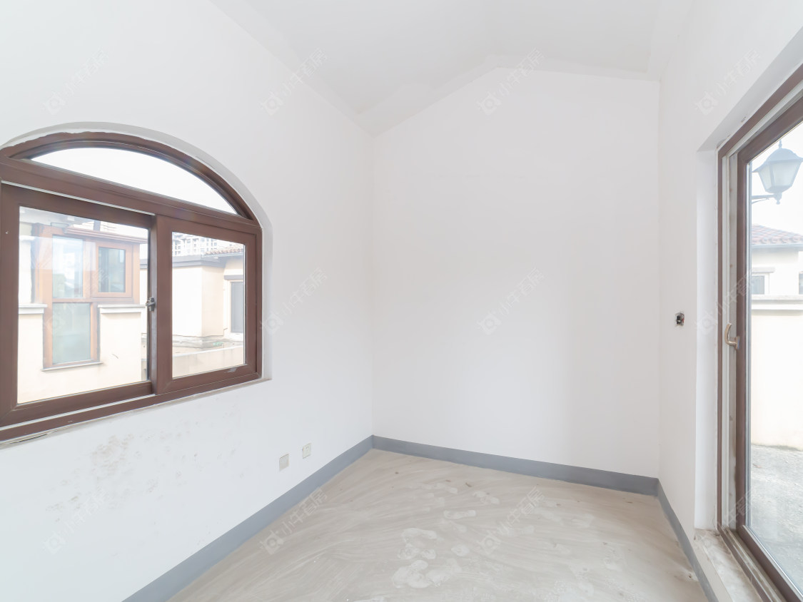 常州龙湖原山别墅区在售二手房源室内图_小牛看房