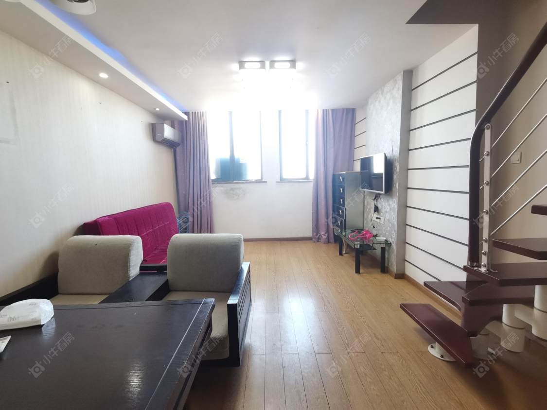 常州亚泰财富中心在租房源室内图_小牛看房