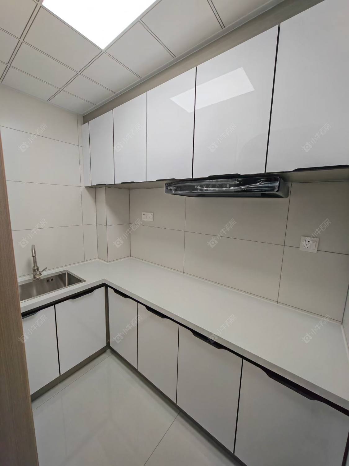 常州新城东苑三区4室2厅2卫出租房源图片