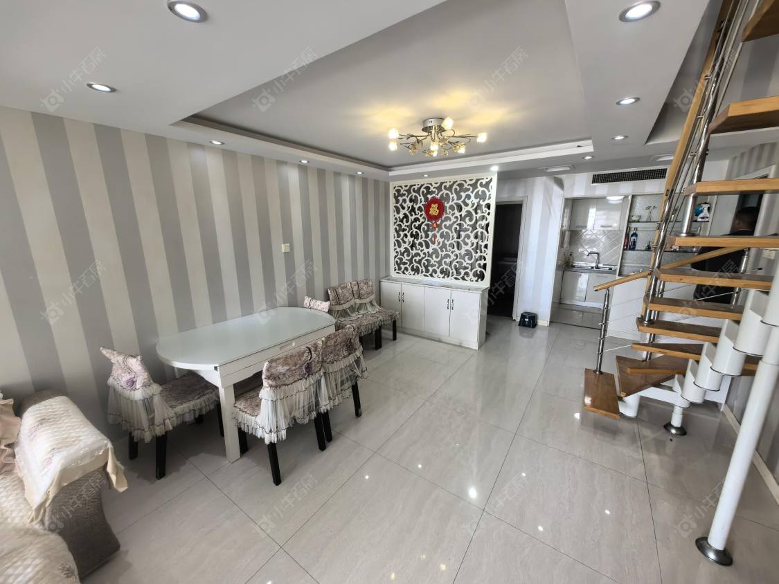 常州亚泰财富中心在租房源室内图_小牛看房