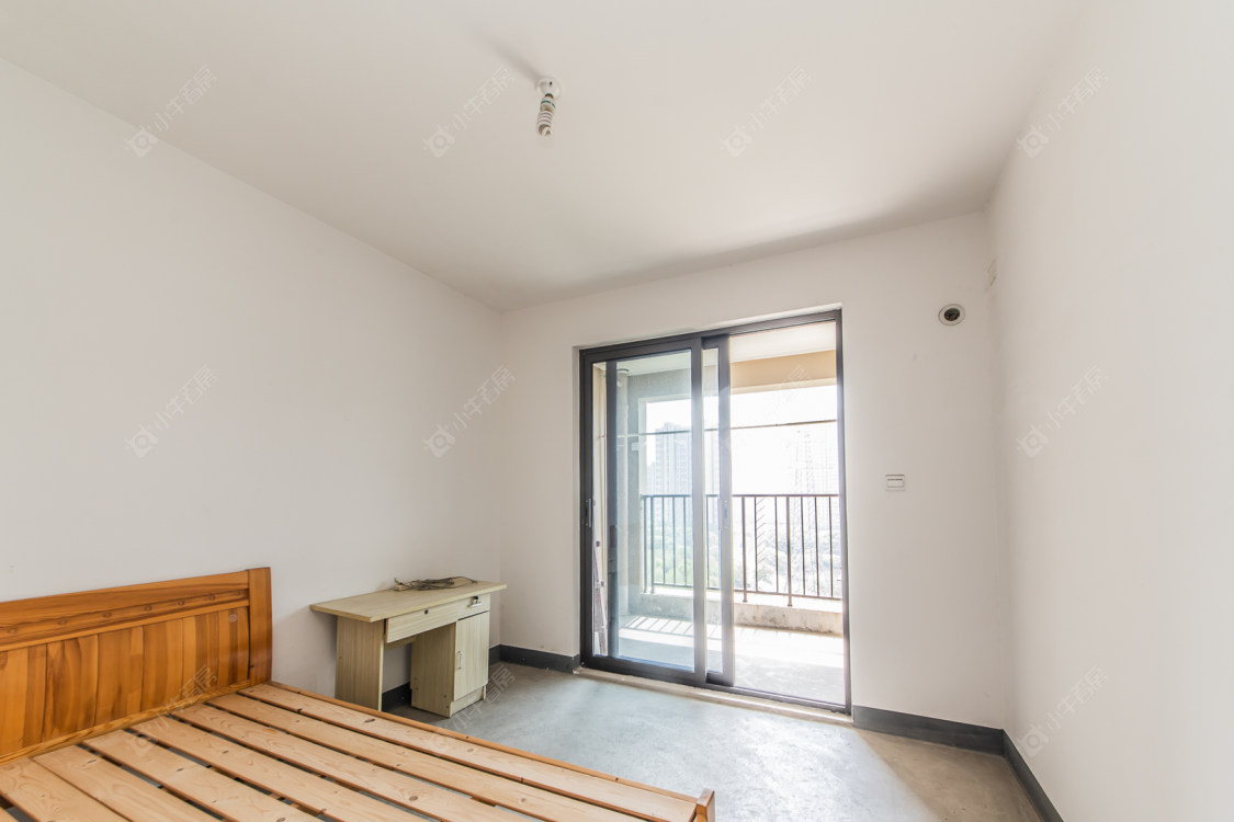 常州世茂香槟湖四期在售二手房源室内图_小牛看房