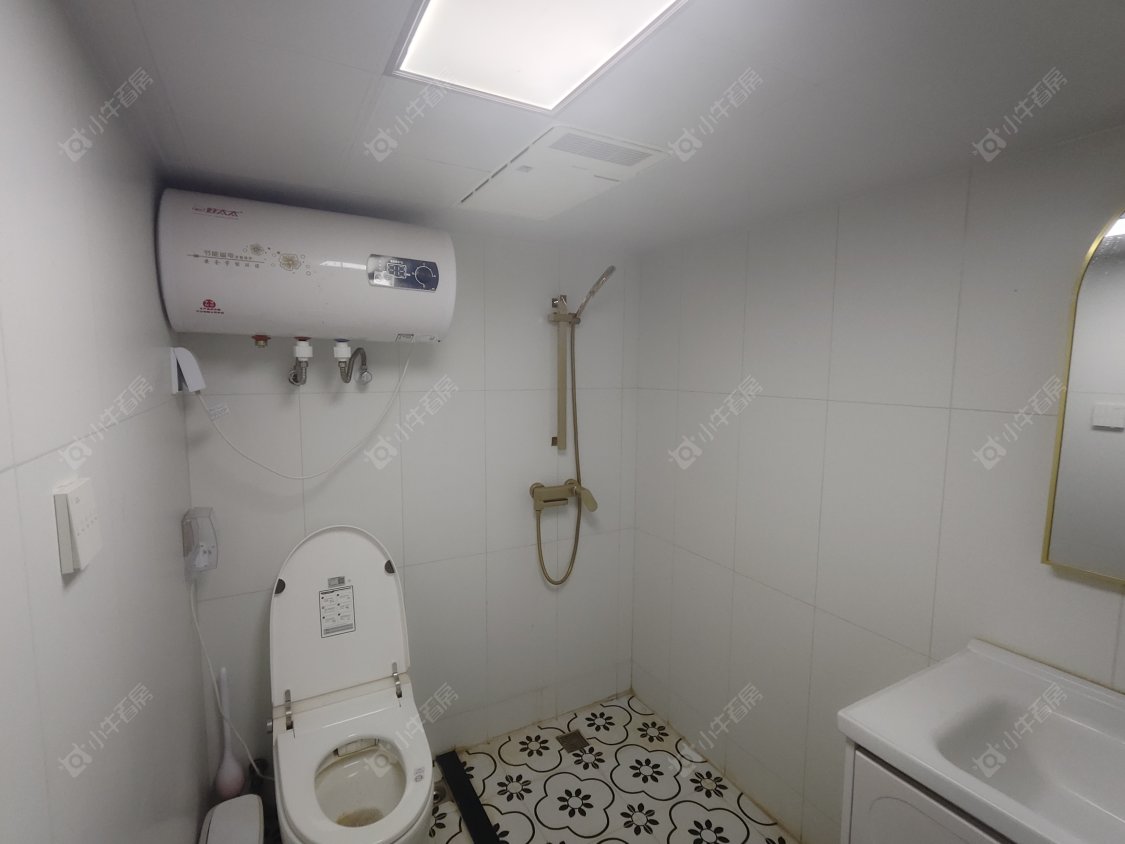 常州亚泰财富中心在租房源室内图_小牛看房