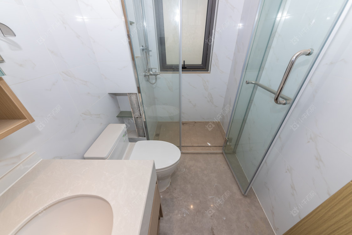 常州绿地香港名墩道在售二手房源室内图_小牛看房