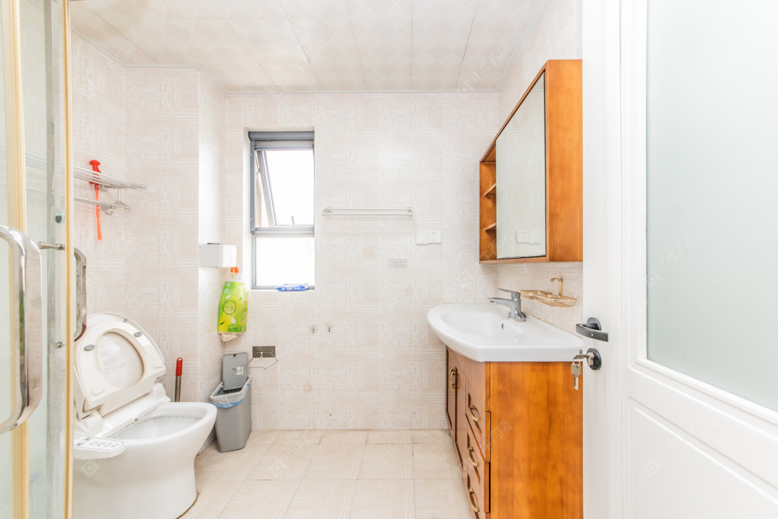 常州世茂香槟湖二期在售二手房源室内图_小牛看房