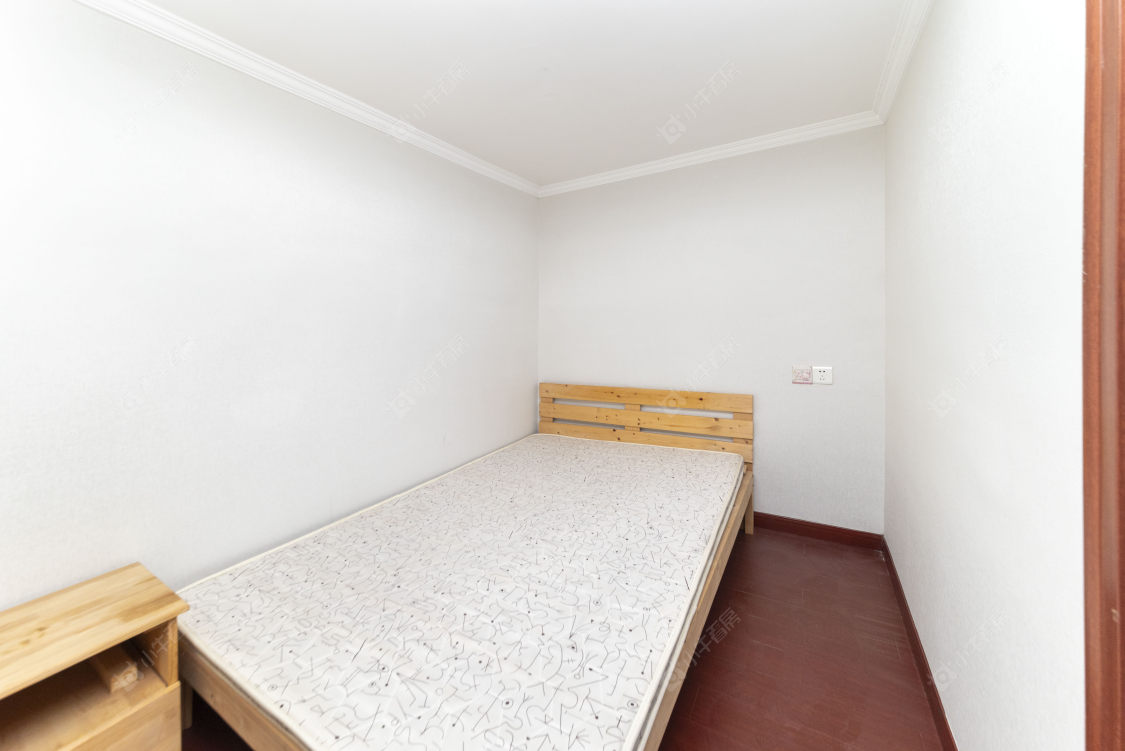 常州亚泰财富中心在售二手房源室内图_小牛看房