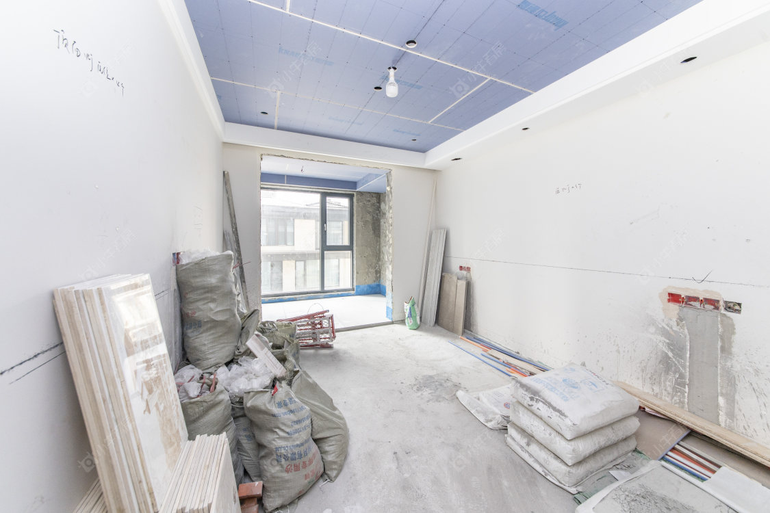 常州绿地峰云汇4室2厅2卫在售二手房房源图片