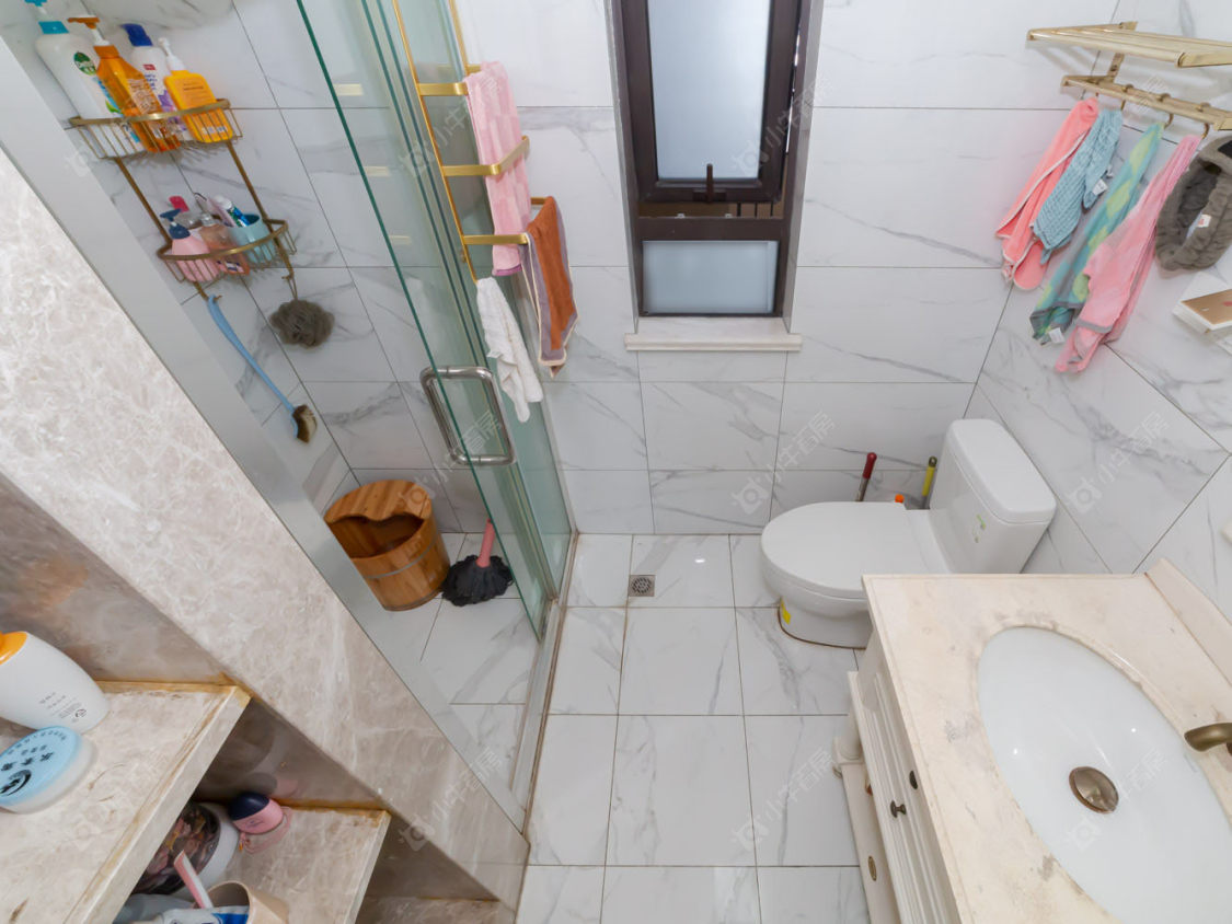 常州世茂香槟湖四期在售二手房源室内图_小牛看房