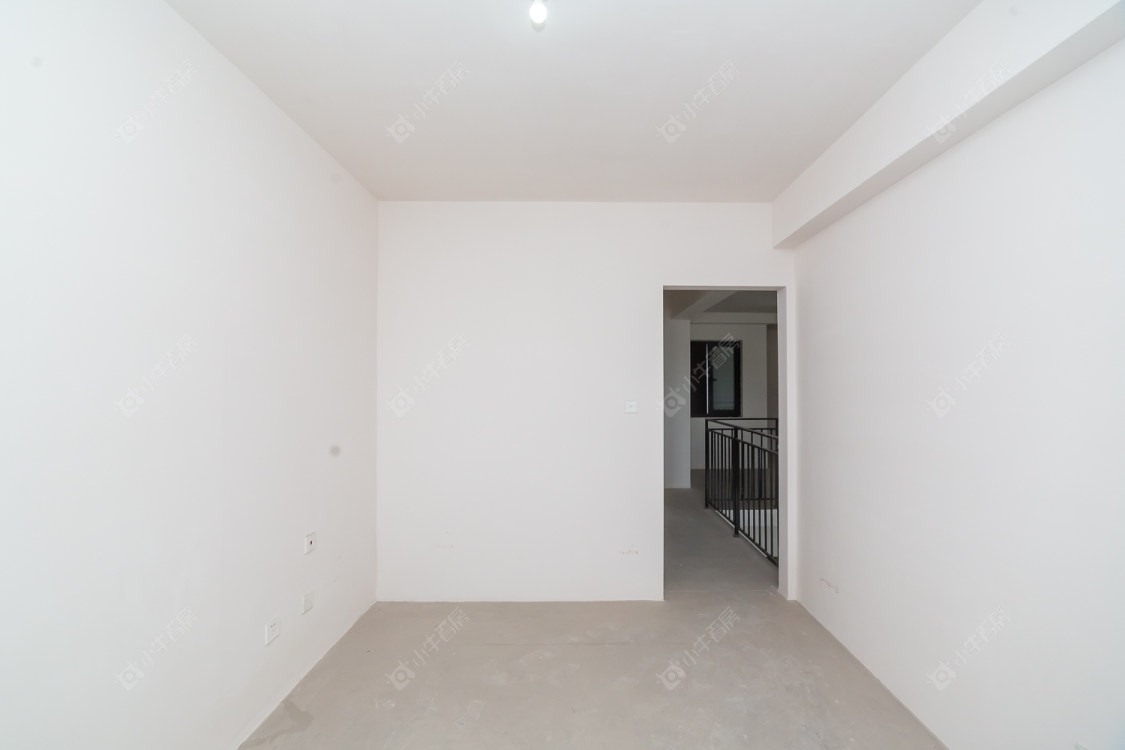 常州龙湖春江天玺在售二手房源室内图_小牛看房