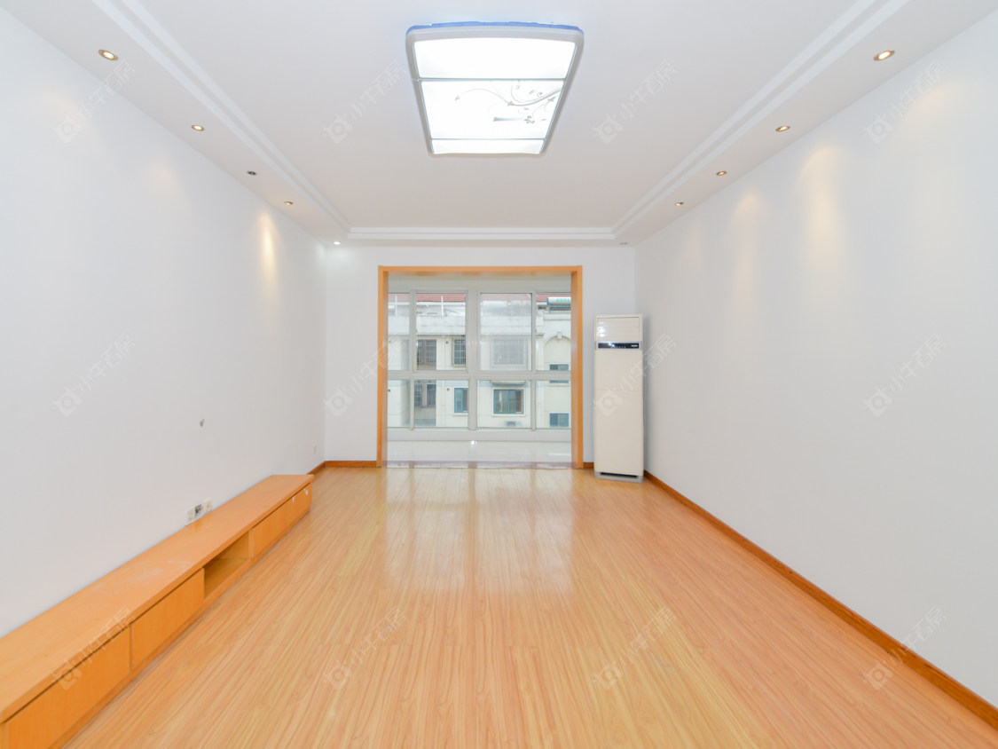 常州朱庄花苑B区5室2厅3卫在售二手房房源图片