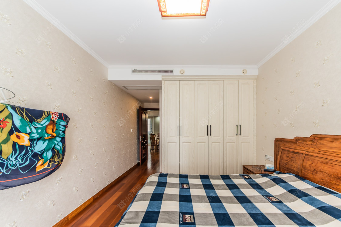 常州世茂香槟湖三期在售二手房源室内图_小牛看房