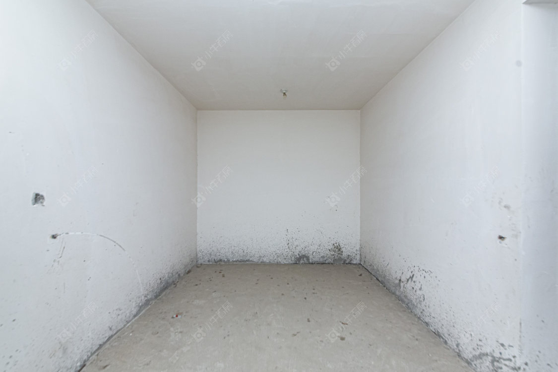 常州绿地香奈别墅区在售二手房源室内图_小牛看房