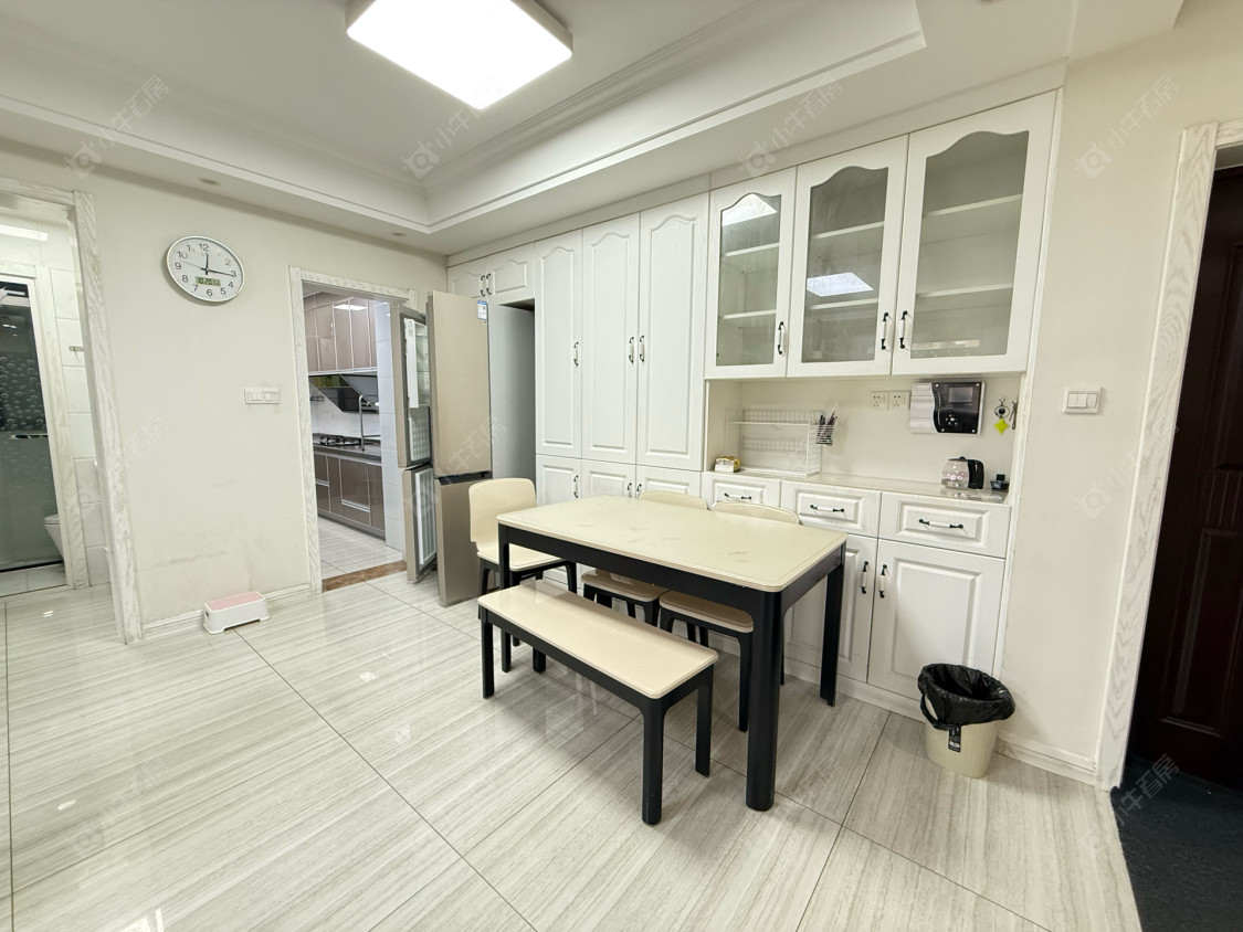 常州世茂香槟湖三期在租房源室内图_小牛看房