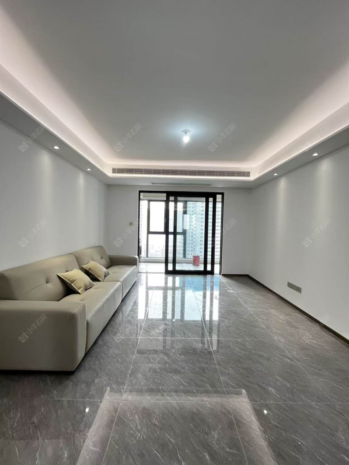 常州星河丹堤四期六区4室2厅2卫出租房源图片