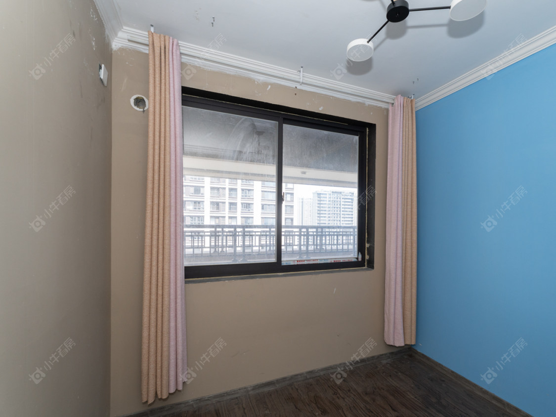 常州万科公园大道二三期在售二手房源室内图_小牛看房