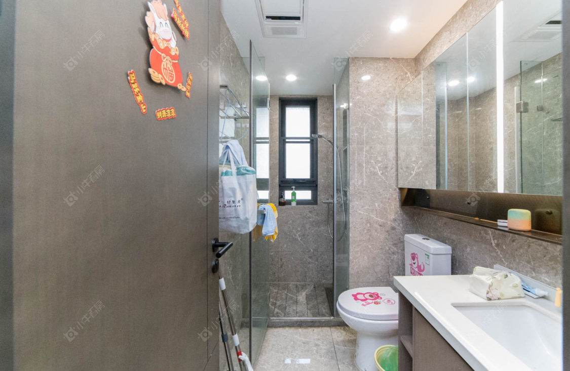 常州美的世茂云筑在售二手房源室内图_小牛看房