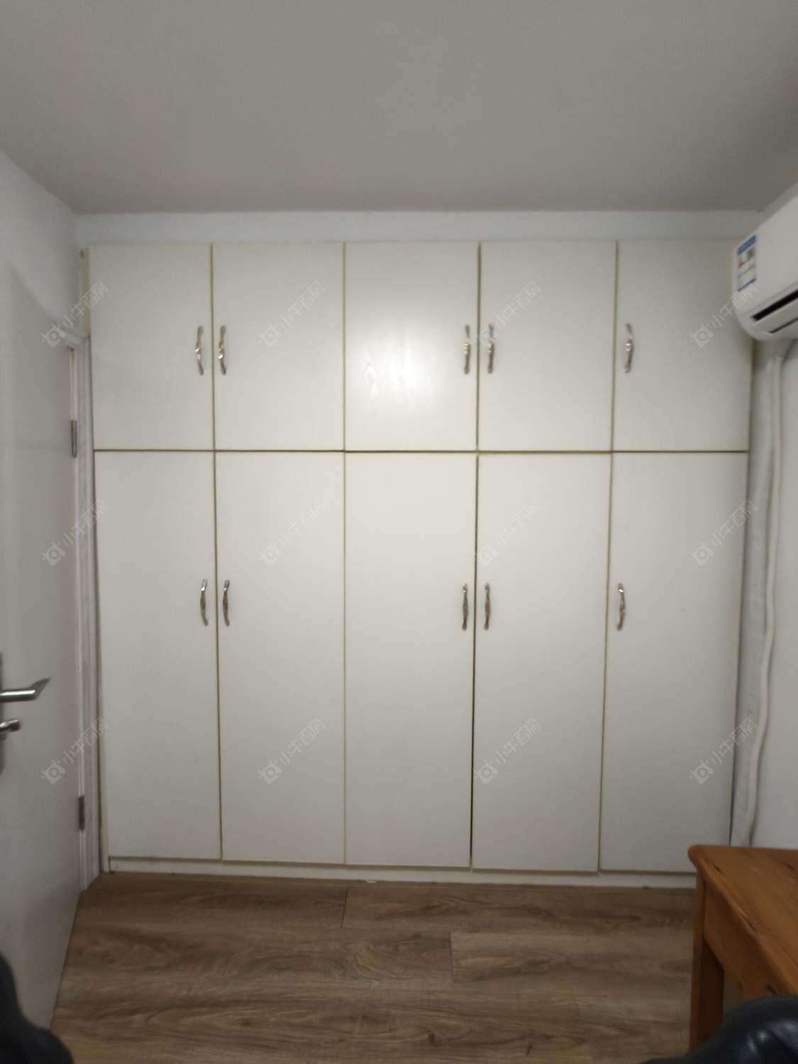 常州亚泰财富中心在租房源室内图_小牛看房